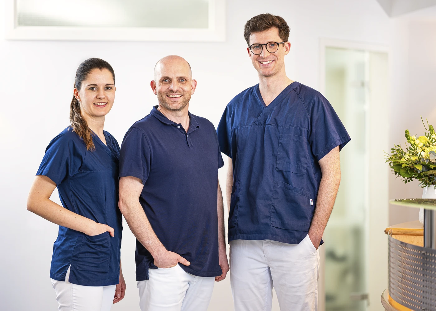 Dr. Schmutz und Kollegen: Zahnärzte-Teamfoto